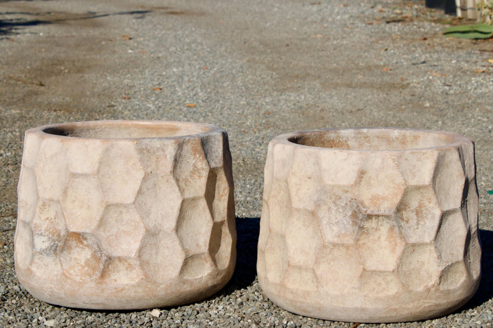 Cream Terracotta Pot – Honeycomb Groove Design